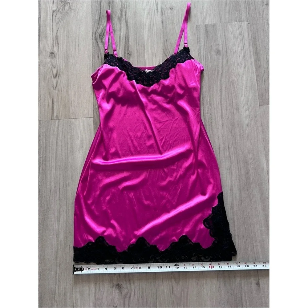 Victoria's Secret Hot Pink stretch Satin Slip Black Lace built in bra 36C vntg - Picture 9 of 15